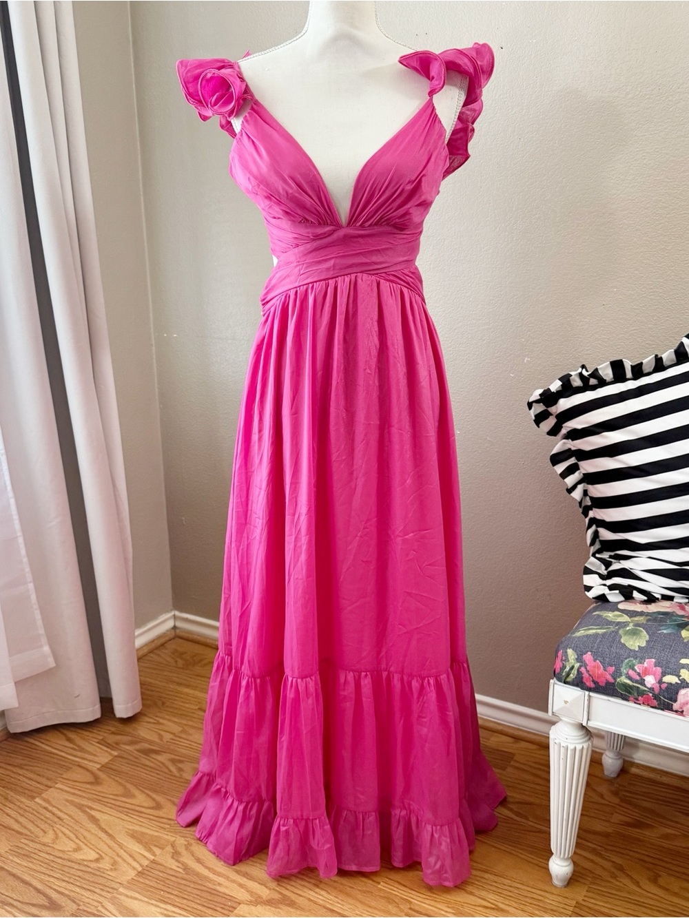 Petal & Pup Fuchsia Ruffle-Shoulder V-Neck Maxi Dress (Missing back strap)